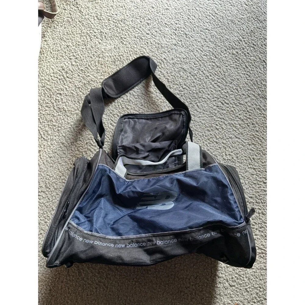 New Balance Gym Duffle Bag. Navy Blue